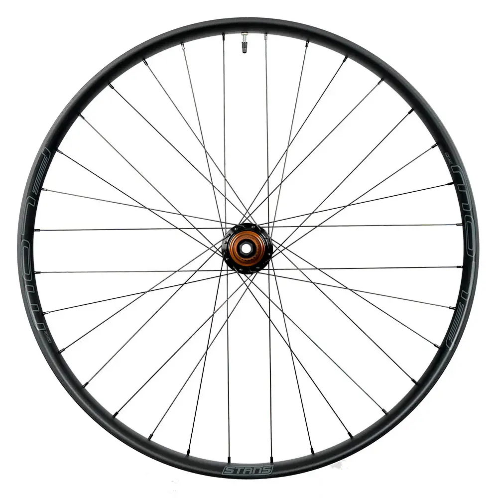 RUEDA FLOW MK4 STAN'S M-PULSE 32H.webp