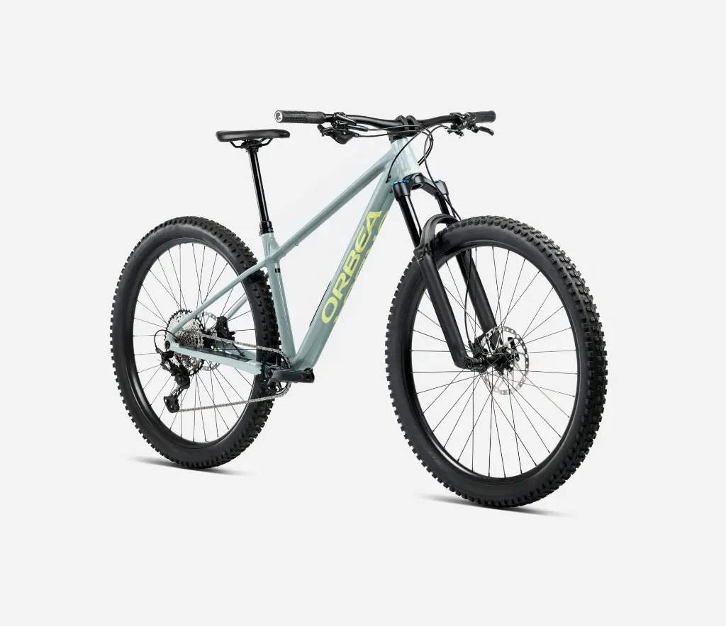 S251TTCC-P7-FRONT-LAUFEY_HLTD_over.webp